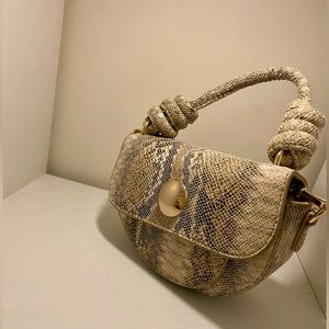 Elegant Snakeskin Patterned Handbag